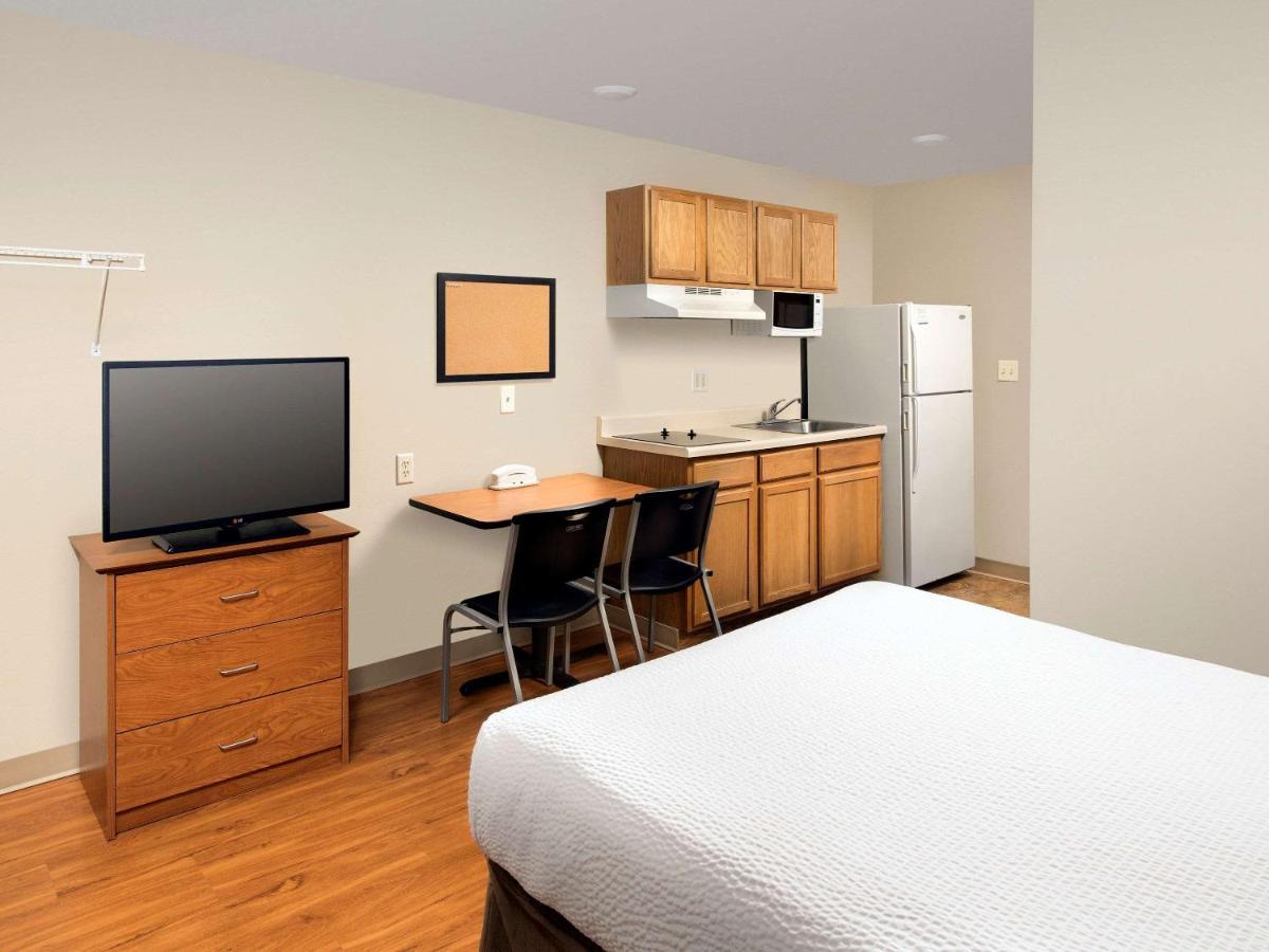 WoodSpring Suites Louisville Clarksville Eksteriør billede
