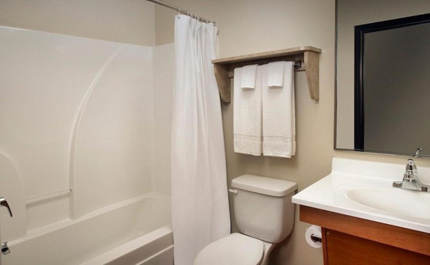 WoodSpring Suites Louisville Clarksville Eksteriør billede