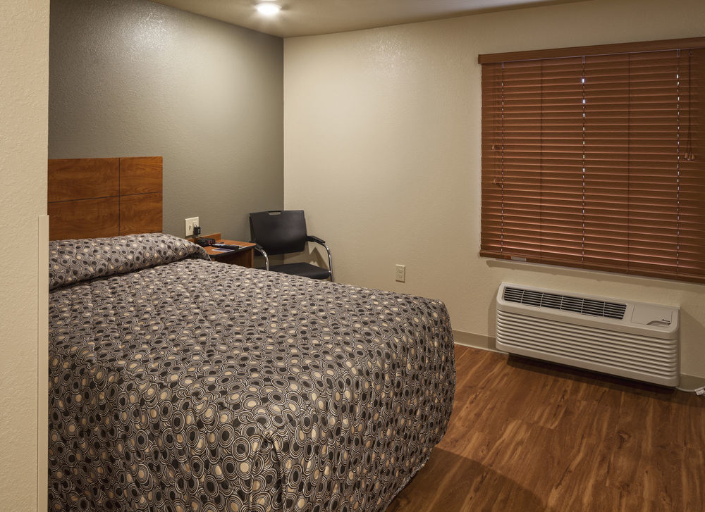 WoodSpring Suites Louisville Clarksville Eksteriør billede