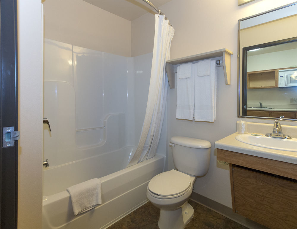 WoodSpring Suites Louisville Clarksville Eksteriør billede